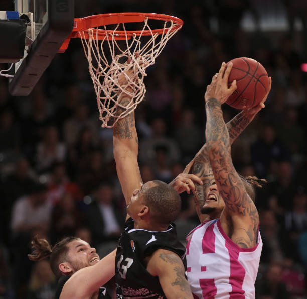 年轻小将董 年轻小将董