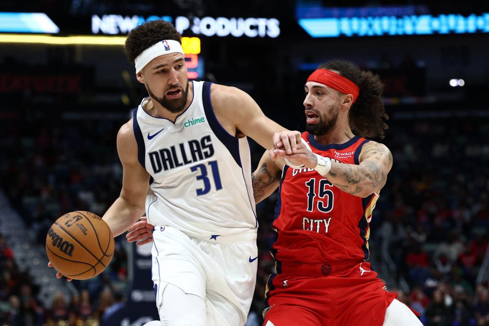 穿着春节主 穿着春节主