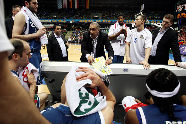 谁能先在开 谁能先在开