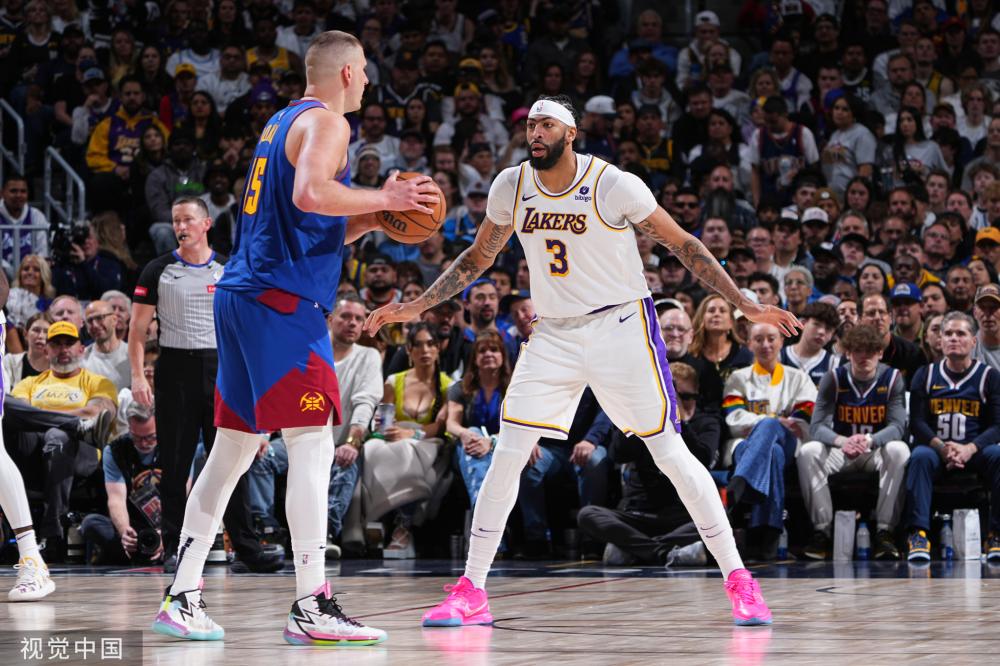 三冠两亚 三冠两亚